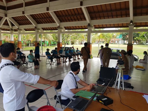 Jemput Bola Perekaman KTP el untuk ODGJ di Rumah Sakit Jiwa Bangli