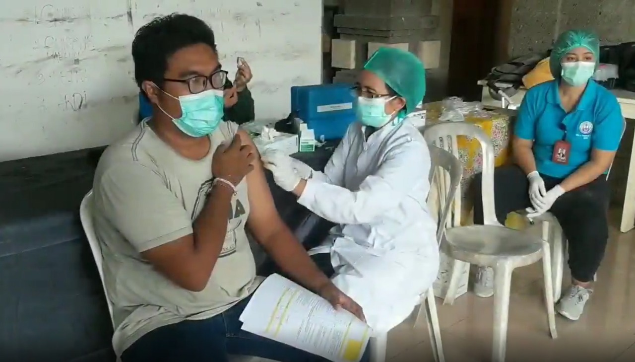 Layanan Kegiatan Pemberian Vaksin Booster