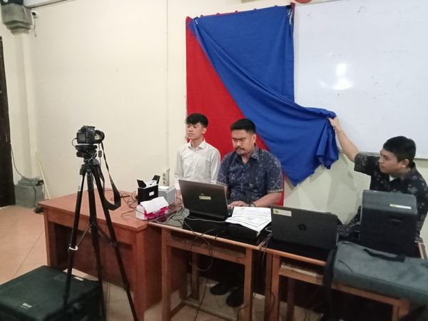 Jemput Bola Perekaman KTP-el Siswa dan Siswi di SMAK Harapan