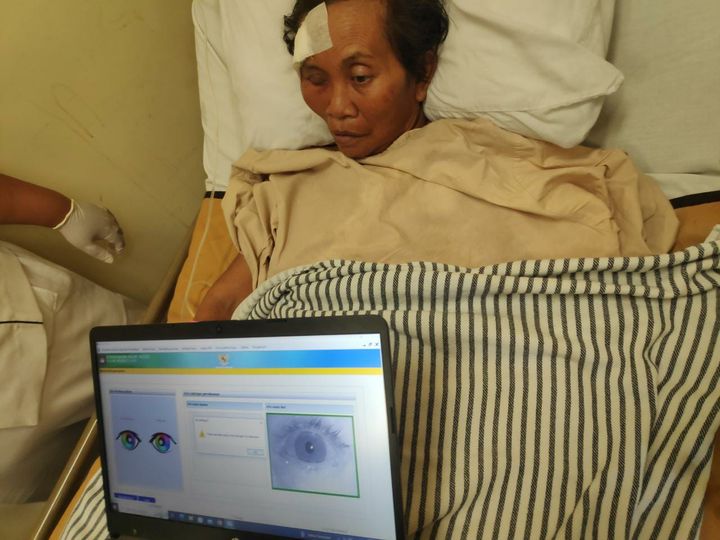 Pelayananan Jemput Bola cek iris mata penduduk rentan