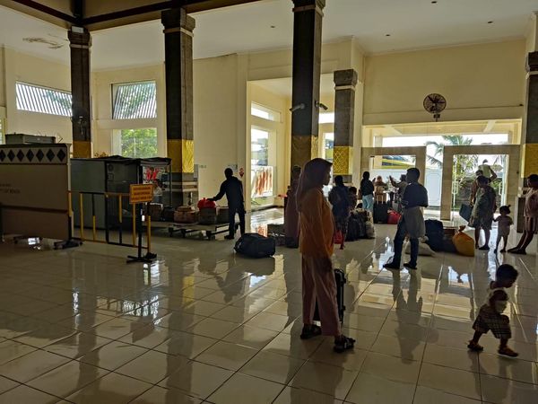 Pendataan penduduk non permanen penumpang di Pelabuhan Benoa