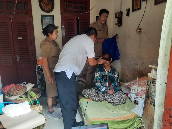 Jemput Bola Perekaman Warga Sakit Desa Dauh Puri Kangin