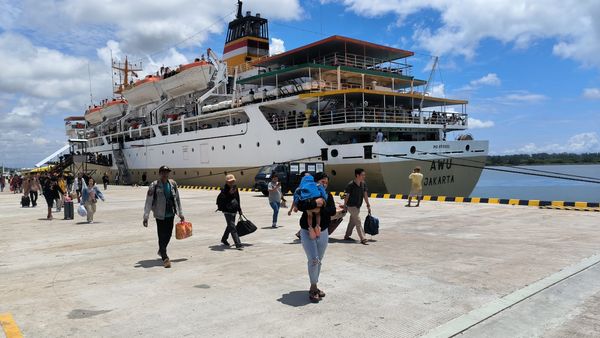 Kegiatan pendataan dan penertiban penduduk non-permanen di Pelabuhan Benoa