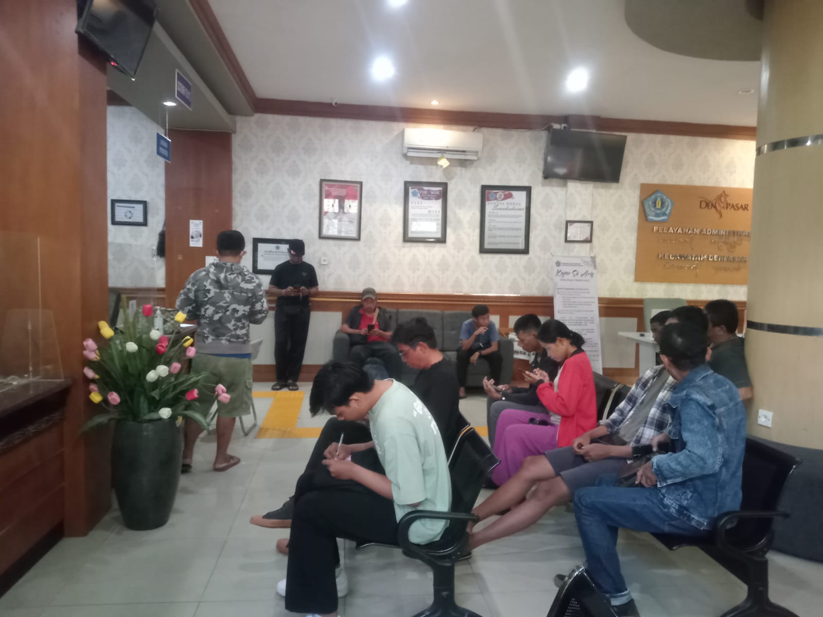 Jemput Bola Perekaman dan Pencetakan KTP Elektronik bagi Pemilih Pemula