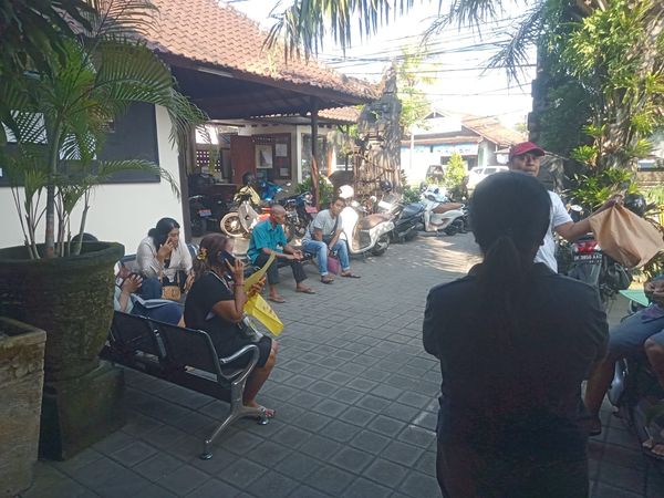 Kegiatan Jemput Bola PELANGI (Pelayanan Langsung Jadi) di Kantor Desa Sanur Kaja