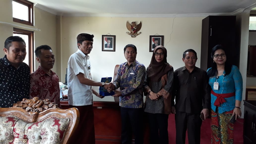 Menerima Kunjungan Kerja dari Komisi I DPRD Bangka Barat