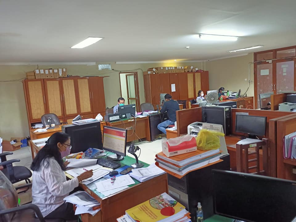 Jemput Bola Pelangi Desa Sidakarya