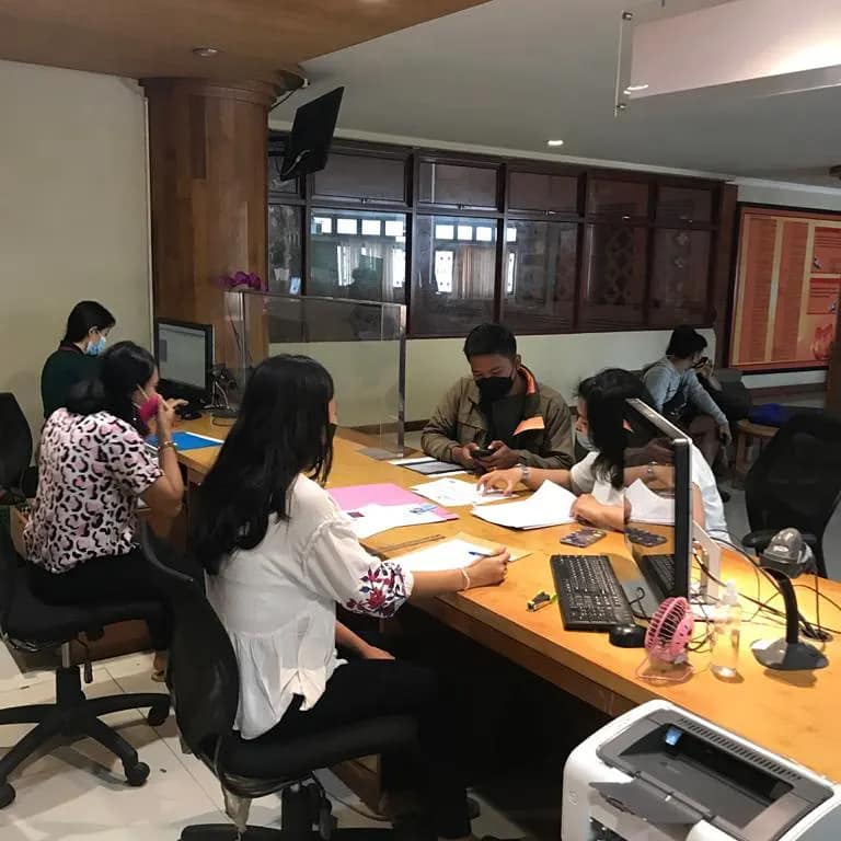 Jemput Bola Pelangi Desa Dauh Puri Kelod