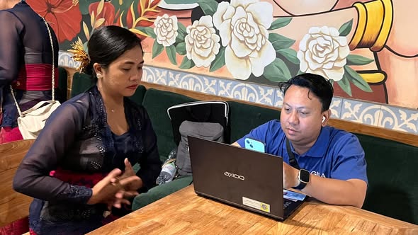 Kegiatan pelayanan aktivasi Identitas Kependudukan Digital (IKD) di Gedung Alaya 