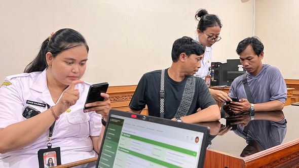 Kegiatan pelayanan aktivasi IKD di Dinas Kebudayaan Provinsi Bali